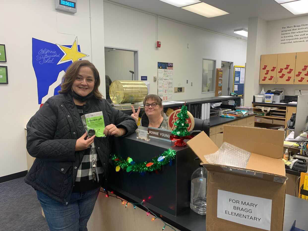 holiday donation to school by bedrock